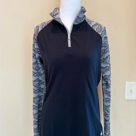 Smartwool Navy and Gray Long Sleeve Women's Top. Excellent Condition - Picture 3 of 11